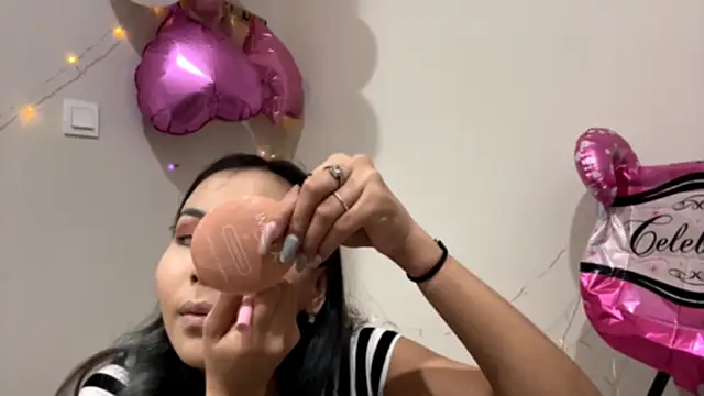 CarollFalick online show from 10/25/25, 12:17