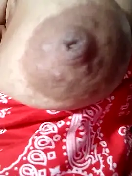 Hotmommax online show from 02/23/26, 07:47