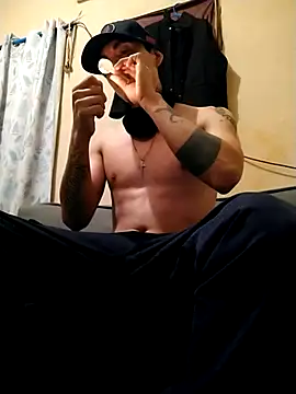 Tucloroformosexxx online show from 12/04/25, 12:42