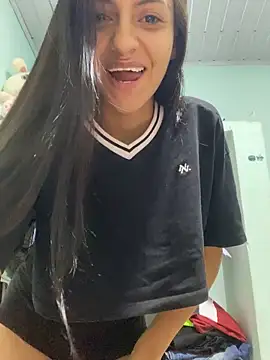 miluwatson online show from 11/13/25, 03:43