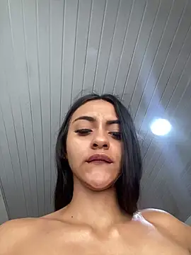 miluwatson online show from 10/30/25, 08:39