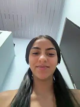 miluwatson online show from 02/19/26, 06:16