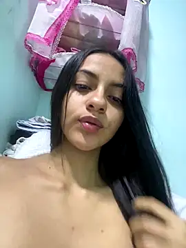 miluwatson online show from 10/25/25, 04:11