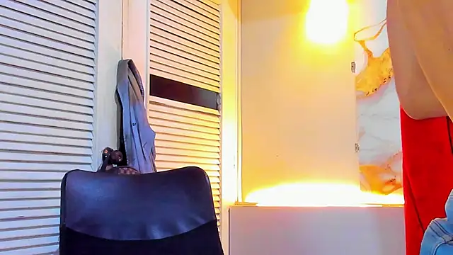 daniscot online show from 10/23/25, 04:11