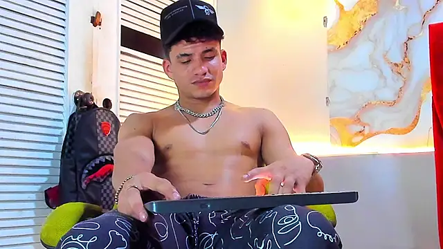 daniscot online show from 12/01/25, 03:51