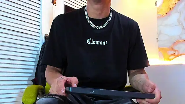 daniscot online show from 11/29/25, 08:09