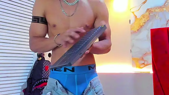 daniscot online show from 10/25/25, 04:11