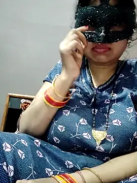 Hot  bhabhi 99 online show from 11/14/25, 04:54