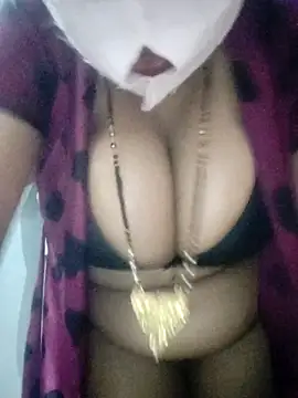 Hot  bhabhi 99 online show from 11/08/25, 05:33