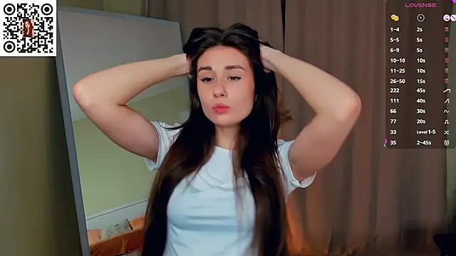 MinaRuzzo online show from 11/14/25, 05:22