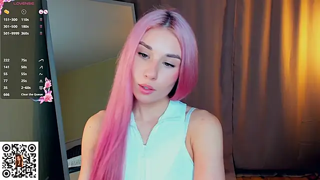 MinaRuzzo online show from 12/17/25, 05:34