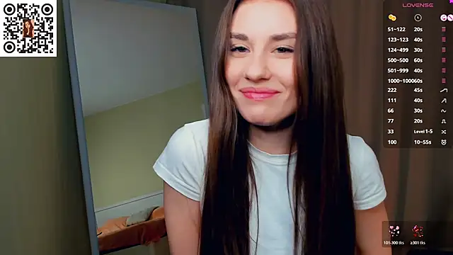 MinaRuzzo online show from 11/15/25, 05:11