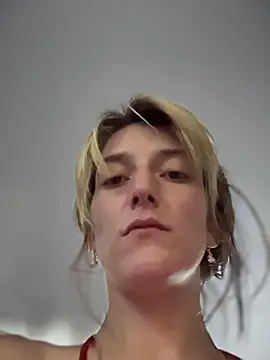 Snapshot of silentasachurchmouse chatting on 10/01/25, 03:38 silentasachurchmouse online show from 10/01/25, 03:38