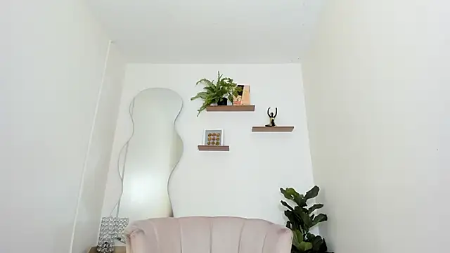 Amary turner online show from 10/24/25, 12:48