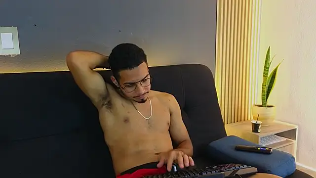 Jaybrown  1 online show from 10/10/25, 03:40