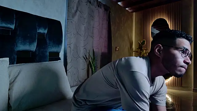 Jaybrown  1 online show from 12/01/25, 07:59