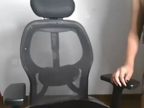 Snapshot of mooonlightbaby chatting on 10/31/25, 04:47 mooonlightbaby online show from 10/31/25, 04:47