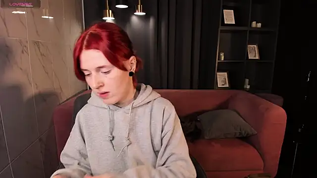 Freirenee online show from 10/24/25, 01:43