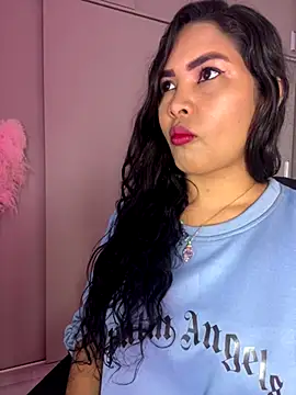 EmilyZuits online show from 11/22/25, 09:57