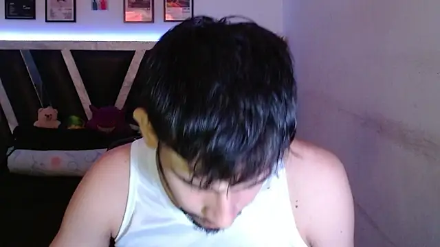 Sebasxxl12 online show from 12/21/25, 05:09