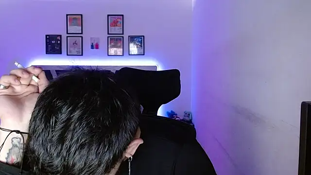 Sebasxxl12 online show from 10/18/25, 01:35