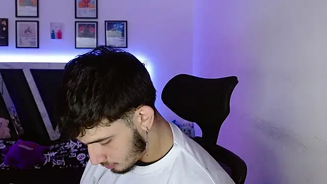 Sebasxxl12 online show from 10/20/25, 03:01