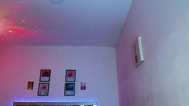 Snapshot of Sebasxxl12 chatting on 04/28/26, 10:47 Sebasxxl12 online show from 04/28/26, 10:47