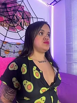 Snapshot of Sussyroxxx chatting on 10/20/25, 08:31 Sussyroxxx online show from 10/20/25, 08:31