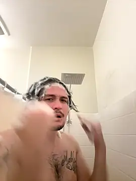 itsthecatchh online show from 10/31/25, 10:49