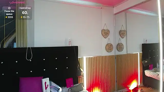 chloe  Jones  online show from 04/10/26, 01:07