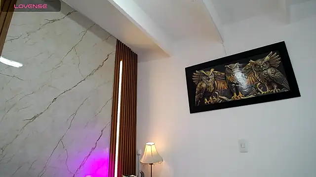 chloe  Jones  online show from 10/17/25, 01:13