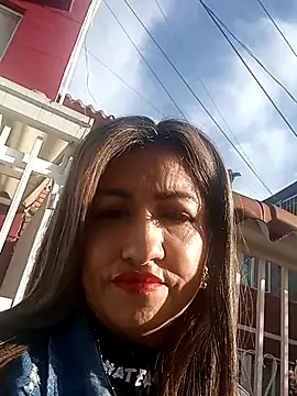 chloe  Jones  online show from 11/11/25, 12:11