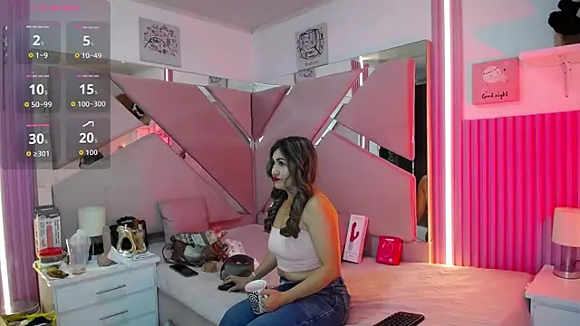 chloe  Jones  online show from 06/26/26, 01:06
