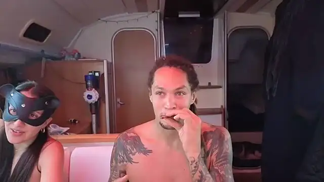 Monk and Mia online show from 12/05/25, 05:17