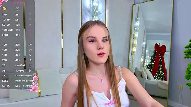 Lili Lohan online show from 11/25/25, 05:02