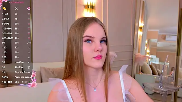 Lili Lohan online show from 11/14/25, 05:05