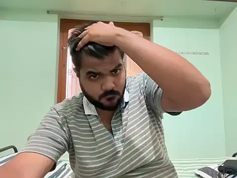 Romeo Sam2 online show from 10/15/25, 03:49