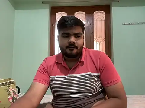 Romeo Sam2 online show from 11/25/25, 07:41