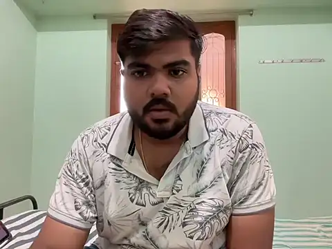 Romeo Sam2 online show from 10/11/25, 07:09