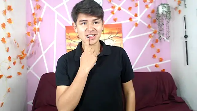 Snapshot of nexusboyhot chatting on 10/03/25, 01:34 nexusboyhot online show from 10/03/25, 01:34