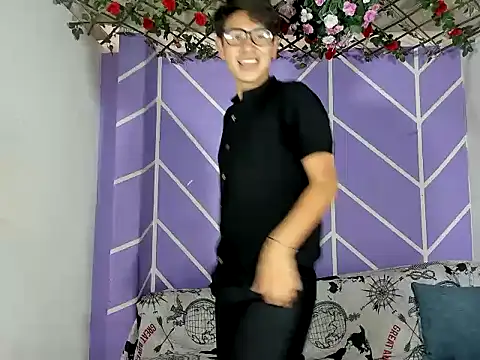 nexusboyhot online show from 12/17/25, 02:44