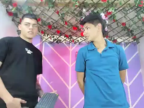 Snapshot of nexusboyhot chatting on 09/28/25, 07:54 nexusboyhot online show from 09/28/25, 07:54