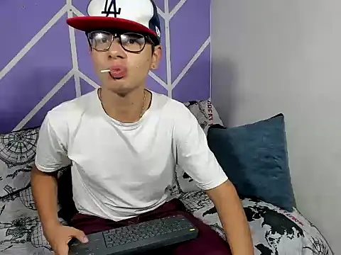 nexusboyhot online show from 12/19/25, 02:41