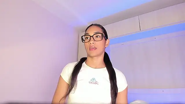 AnahiCollins online show from 01/18/26, 11:35