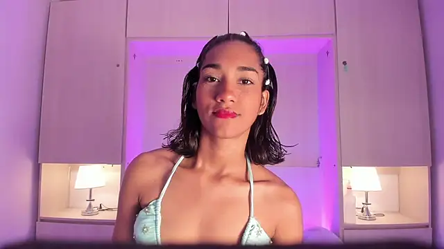 AnahiCollins online show from 04/30/26, 12:12