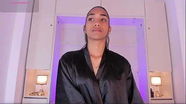 AnahiCollins online show from 10/11/25, 11:33