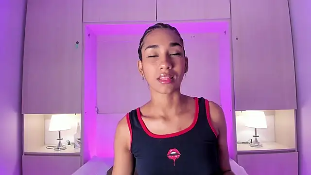 AnahiCollins online show from 05/19/26, 11:50