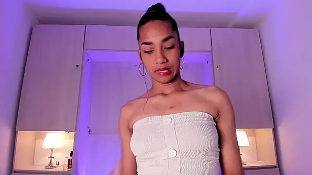 AnahiCollins online show from 11/28/25, 11:43