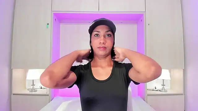 AnahiCollins online show from 06/17/26, 11:31
