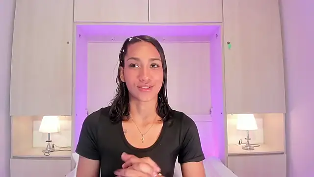 AnahiCollins online show from 07/10/26, 12:05